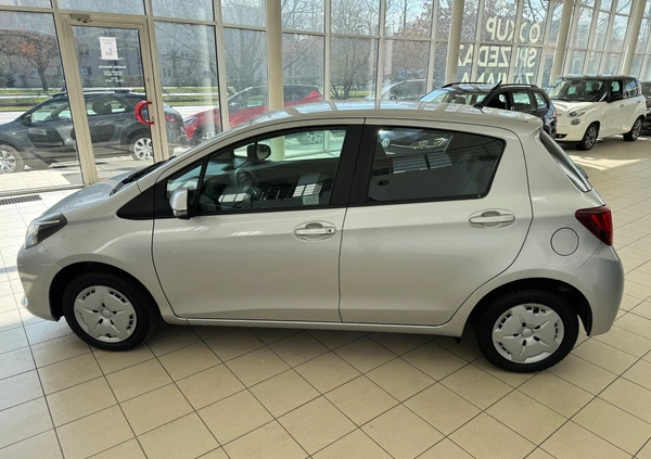 Toyota Yaris cena 37500 przebieg: 142578, rok produkcji 2015 z Częstochowa małe 497